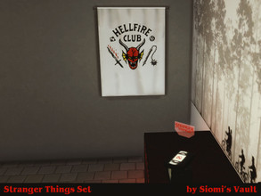 Sims 4 — STSet_Hellfireflag_bySiomisVault by siomisvault — Do you want to play D&D with me? 2 Hellfire club flags.
